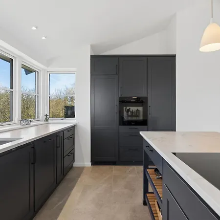 Luxury With Sea View In